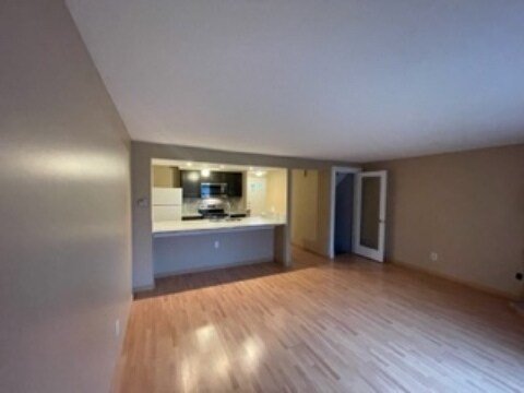 Foto del edificio - 532 Topaz Ln
