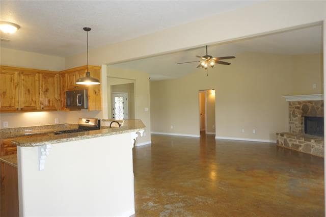 Building Photo - 137 County Rd 800A