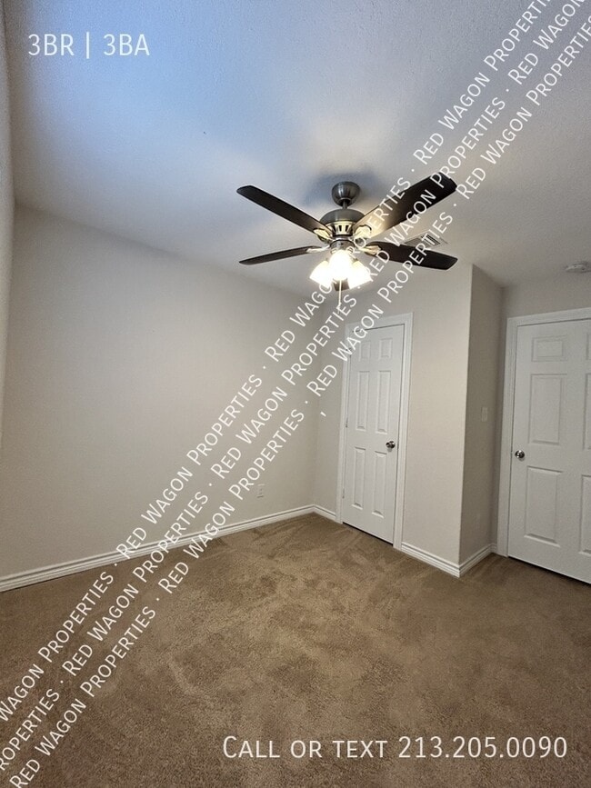 Building Photo - 6926 Crestway Rd