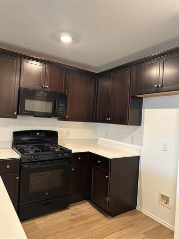 Building Photo - 5705 Manarchos Ln