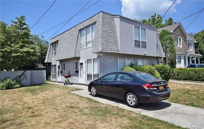 Building Photo - 35 Linwood Rd S