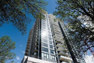 Building Photo - 1471 St Paul St