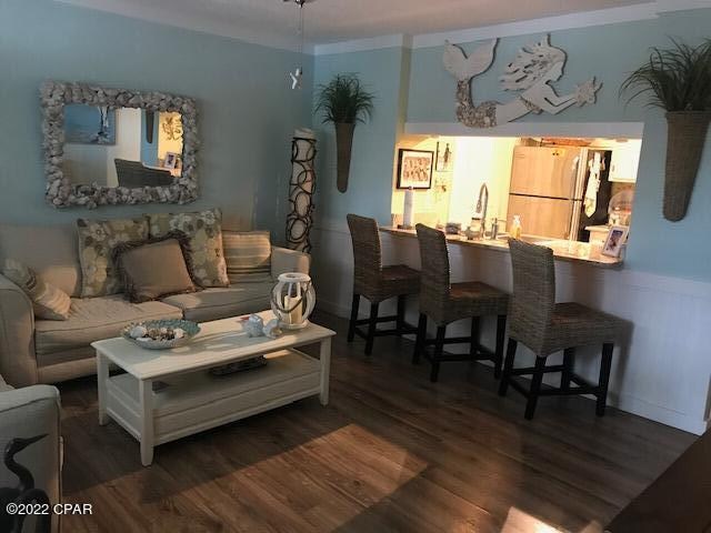 Foto principal - 6903 N Lagoon Dr