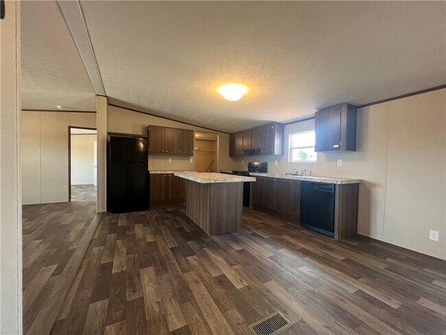 Building Photo - 106 Monte Vis Dr