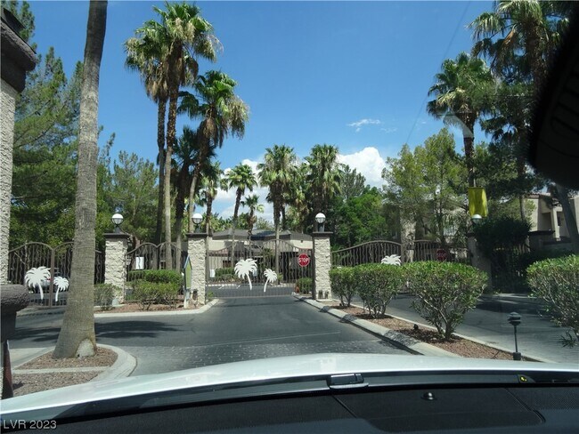 Building Photo - 5250 S Rainbow Blvd