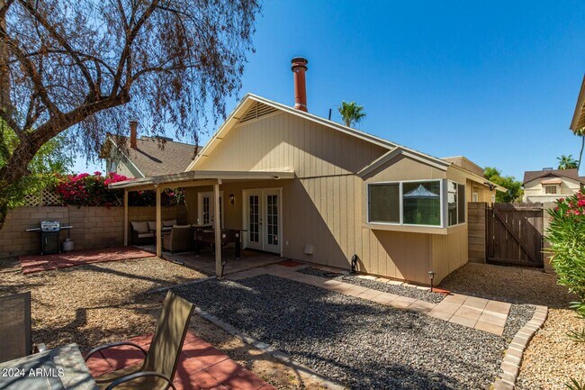 Building Photo - 2 bed 2 bath Chandler home!