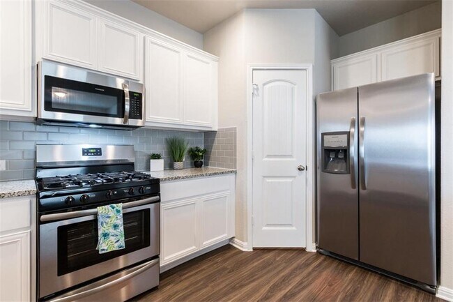 Foto del edificio - 224 Shiner Ln