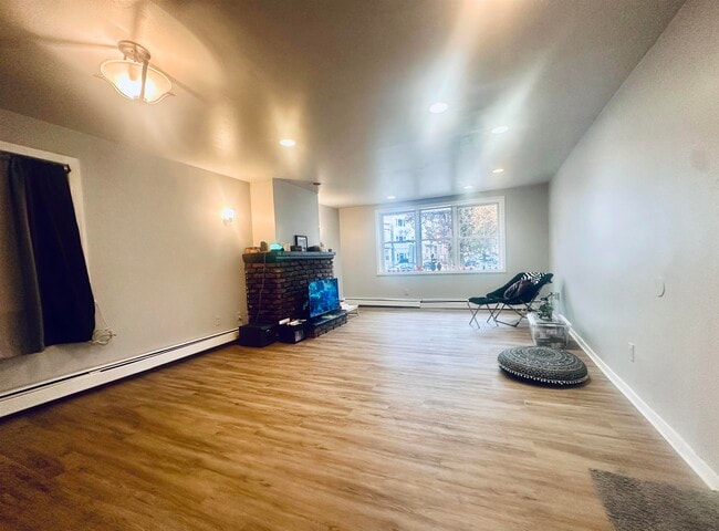 Building Photo - 97 Sanford Pl