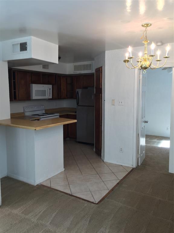 Foto del edificio - 9813 Walnut St