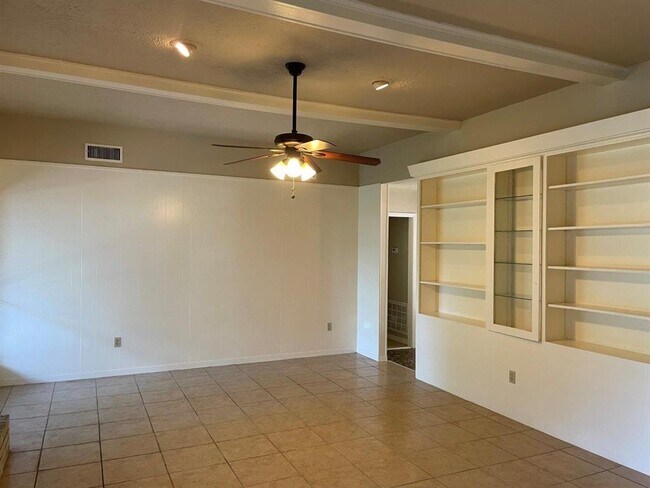 Foto del edificio - 1806 Ruella Ln