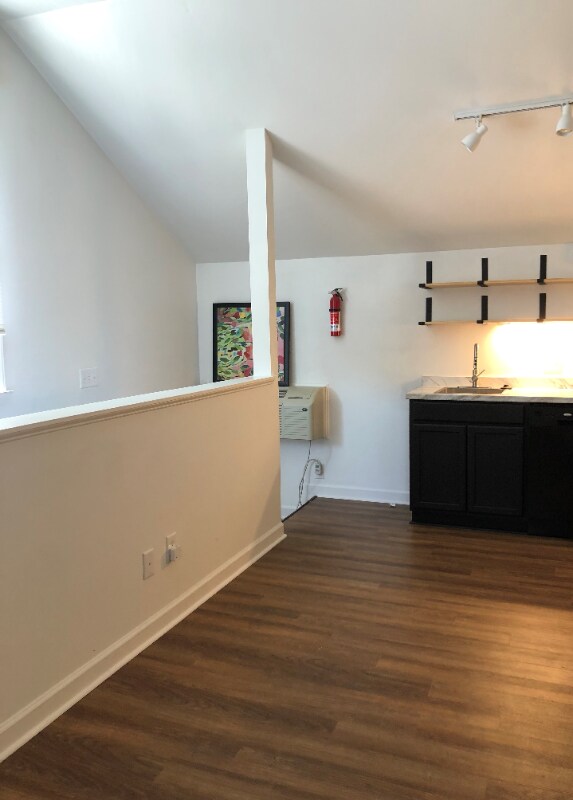 Building Photo - 302 Madison Grove Pl