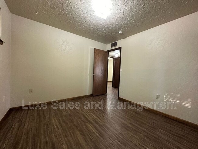 Foto del edificio - 441 S 7th St