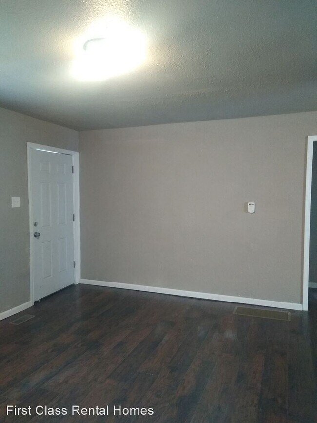 Building Photo - 4 br, 1 bath House - 726 Durbin St