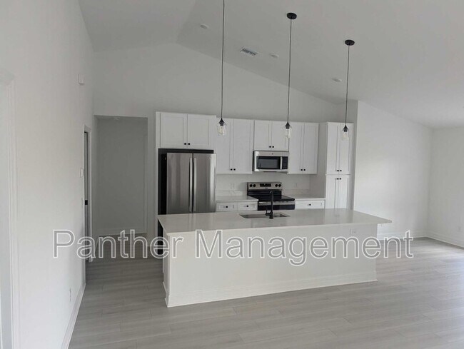 Foto del edificio - 347 NE 19th Terrace
