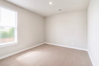 Building Photo - 7323 Teton Creek Trace