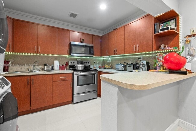Foto del edificio - 938 SE 12th St