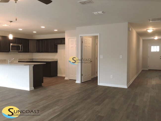 Foto del edificio - 8777 Kaye Ln