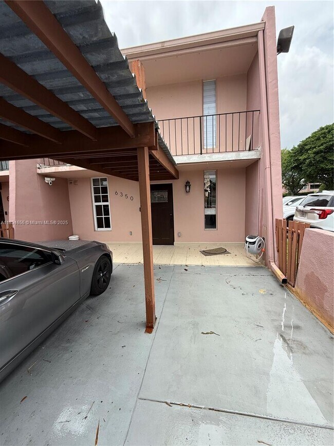 Foto del edificio - 6350 SW 139th Ct
