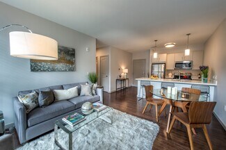 Building Photo - 26 Marion St