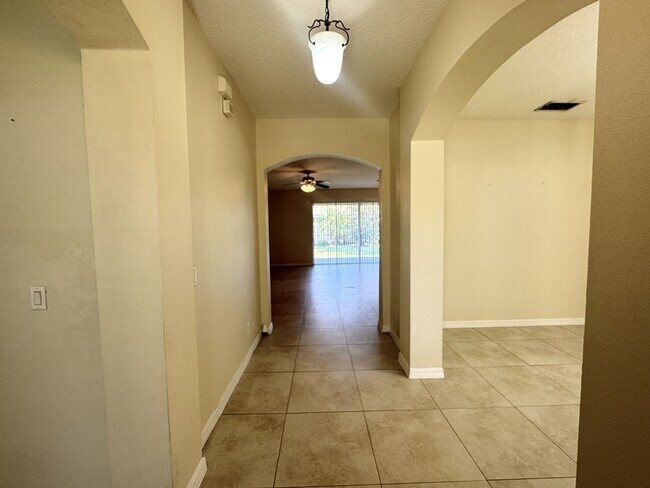 Foto del edificio - 13521 Old Dock Rd