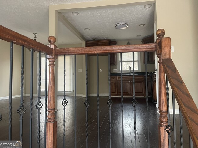 Building Photo - 4105 Cedar Ridge Trail