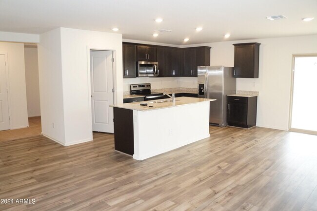 Building Photo - 3823 Princeton Ln