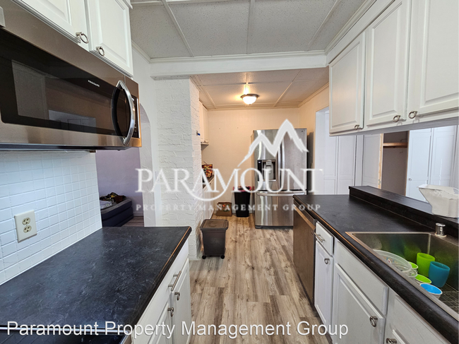 Building Photo - 2 br, 1 bath House - 3733 D St