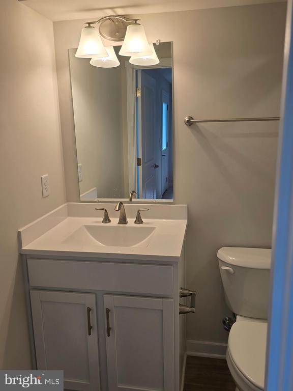 Foto del edificio - 115 Boone Ct