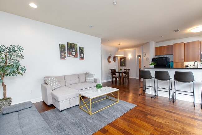 Building Photo - 1225 Island Ave