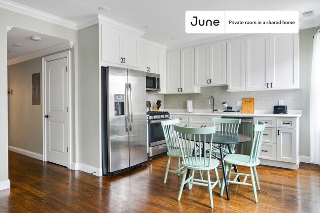 Foto del edificio - Room in Shared 5 bed/1.5 bath home