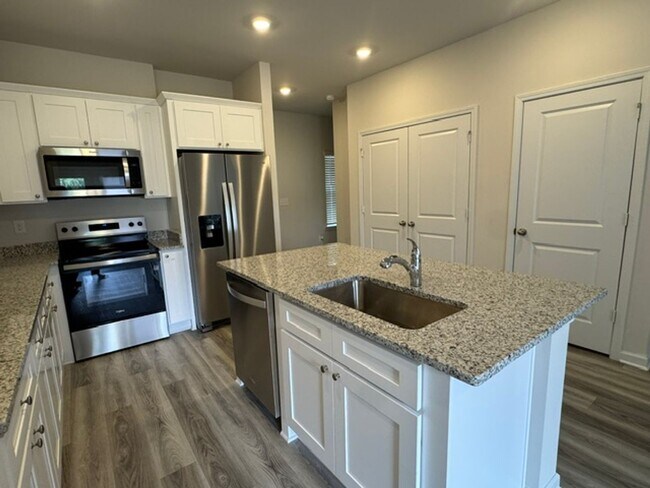 Building Photo - 234 Rooker Dr