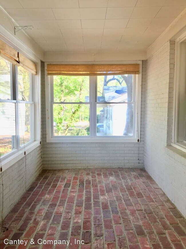 Building Photo - 2 br, 1 bath House - 3812 Wilmot Avenue