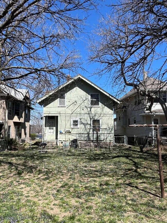 Building Photo - 3025 California Street