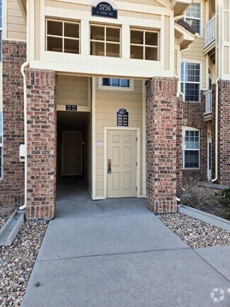 Building Photo - 5756 N Genoa Way