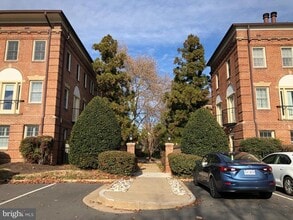 Building Photo - 1111 N Pitt St