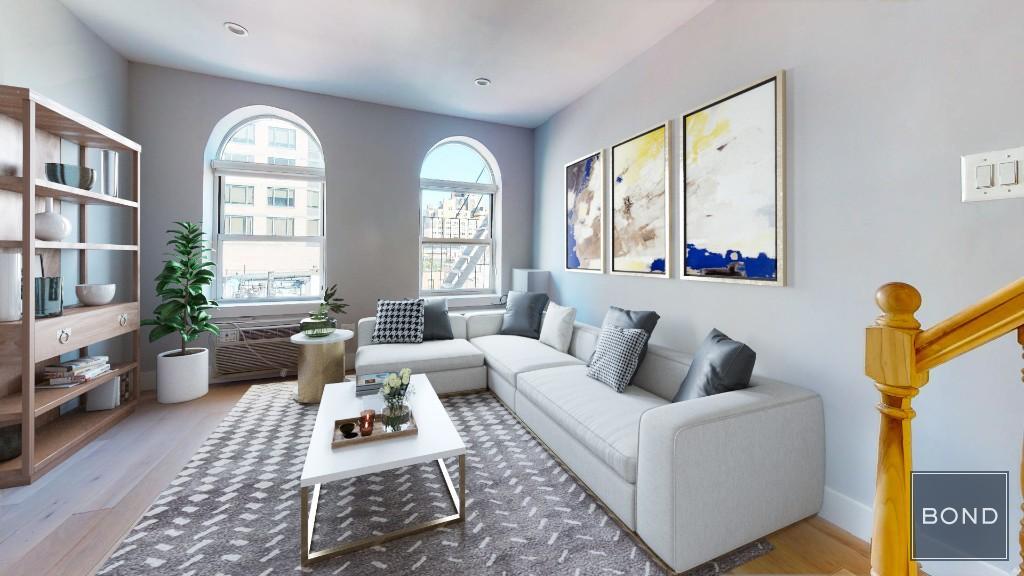 Foto principal - 402 E 83rd St