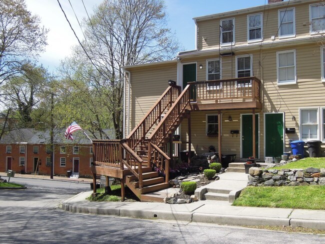 Building Photo - 763 Oella Ave