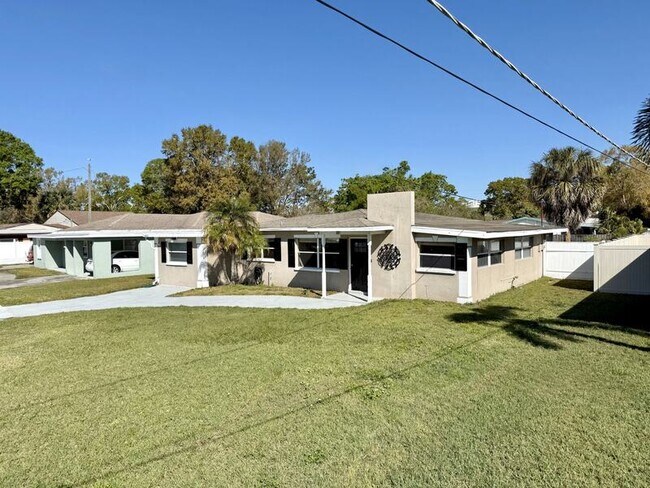 Building Photo - 4411 W Price Ave