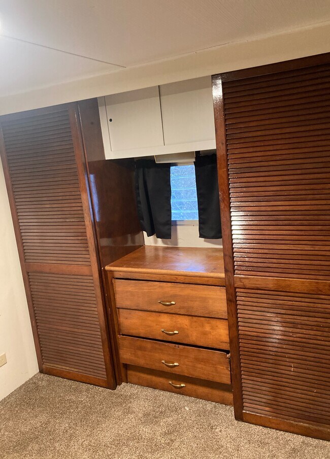 Foto del edificio - 2006 E Prospect Rd