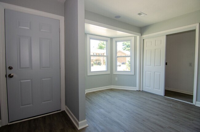 Foto del edificio - Spacious Townhouse rental in Portsmouth!