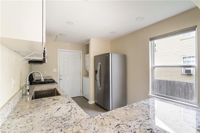 Building Photo - 6228 Waldo Dr