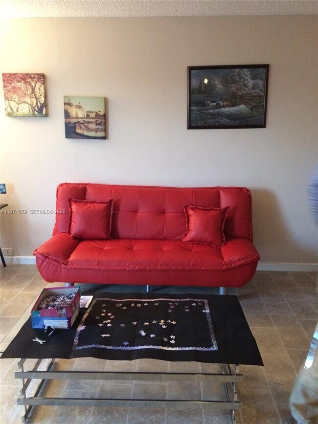 Building Photo - 1801 S Treasure Dr