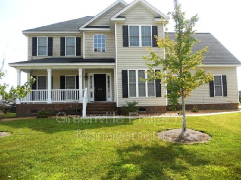 Primary Photo - 642 Cedar Ridge Dr