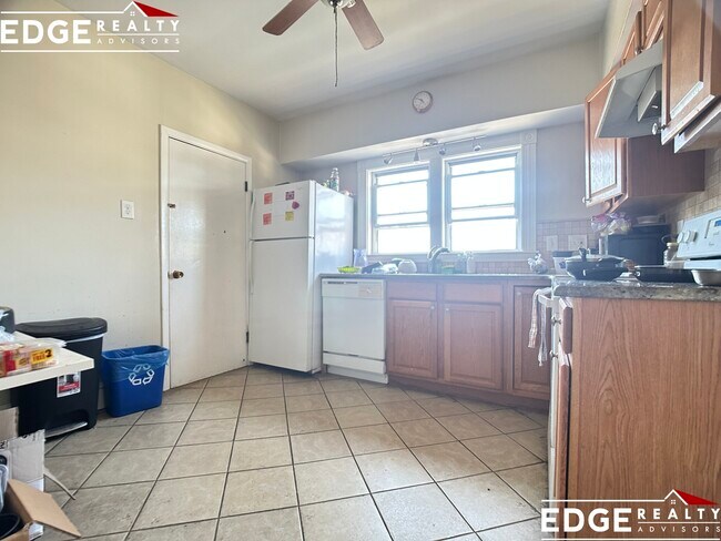 Building Photo - 25 Monastery Rd