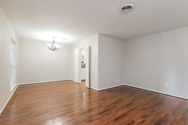 Foto del edificio - 12115 Hillcroft St