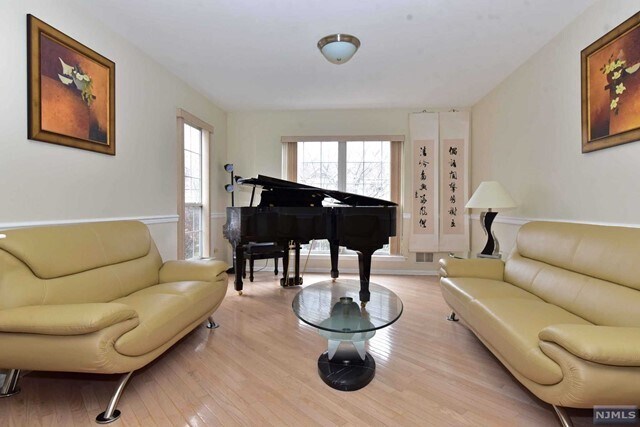 Foto del edificio - 377 Green Mountain Rd