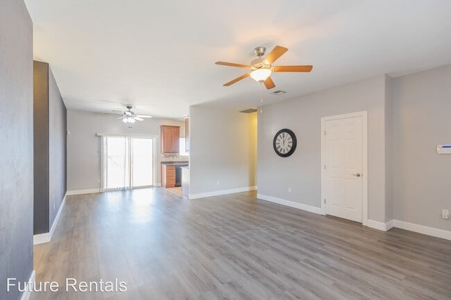 Building Photo - 3 br, 2 bath House - 2419 Wyatt Way