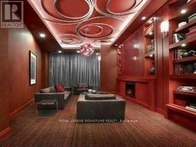 Photo du bâtiment - 5793 Yonge St