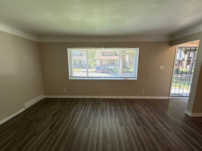 Foto del edificio - Fully Renovated 3-Bedroom Home – Move-In R...