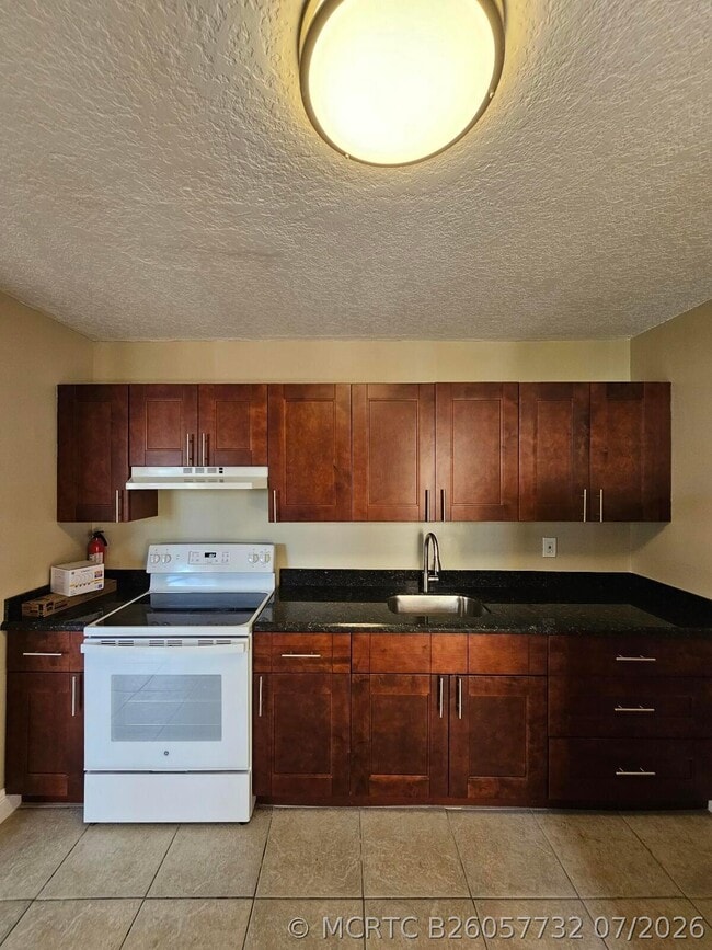 Building Photo - 1200 Blue Heron Blvd